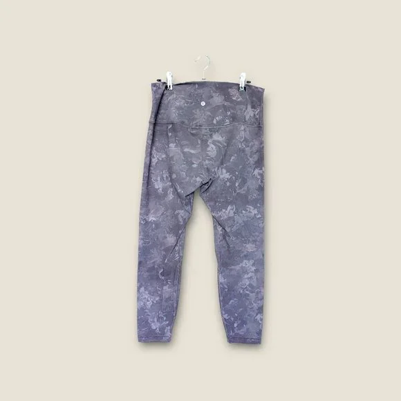 Lululemon Gym Leggings - Size CA12 - Like New - High Rise Fit - Picture 2 of 5